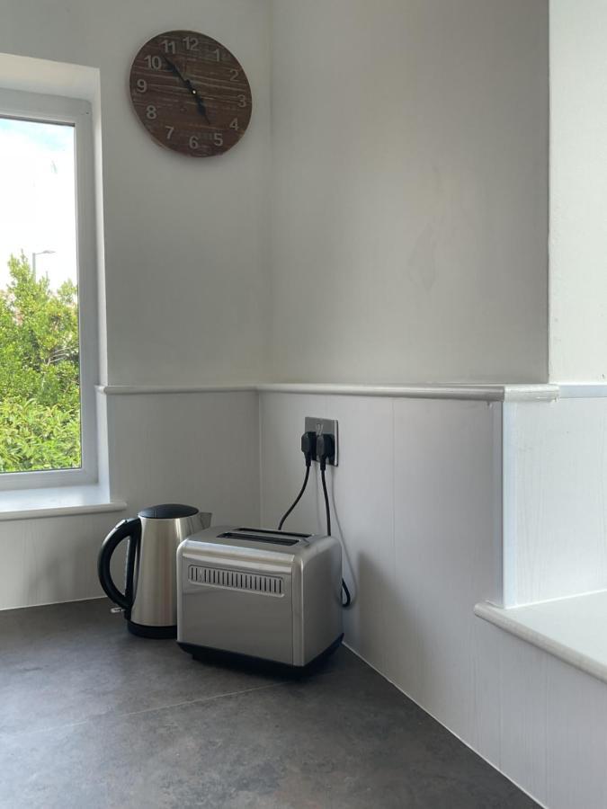 Large 2-Bedroom Maisonette With Free Parking Twickenham Esterno foto