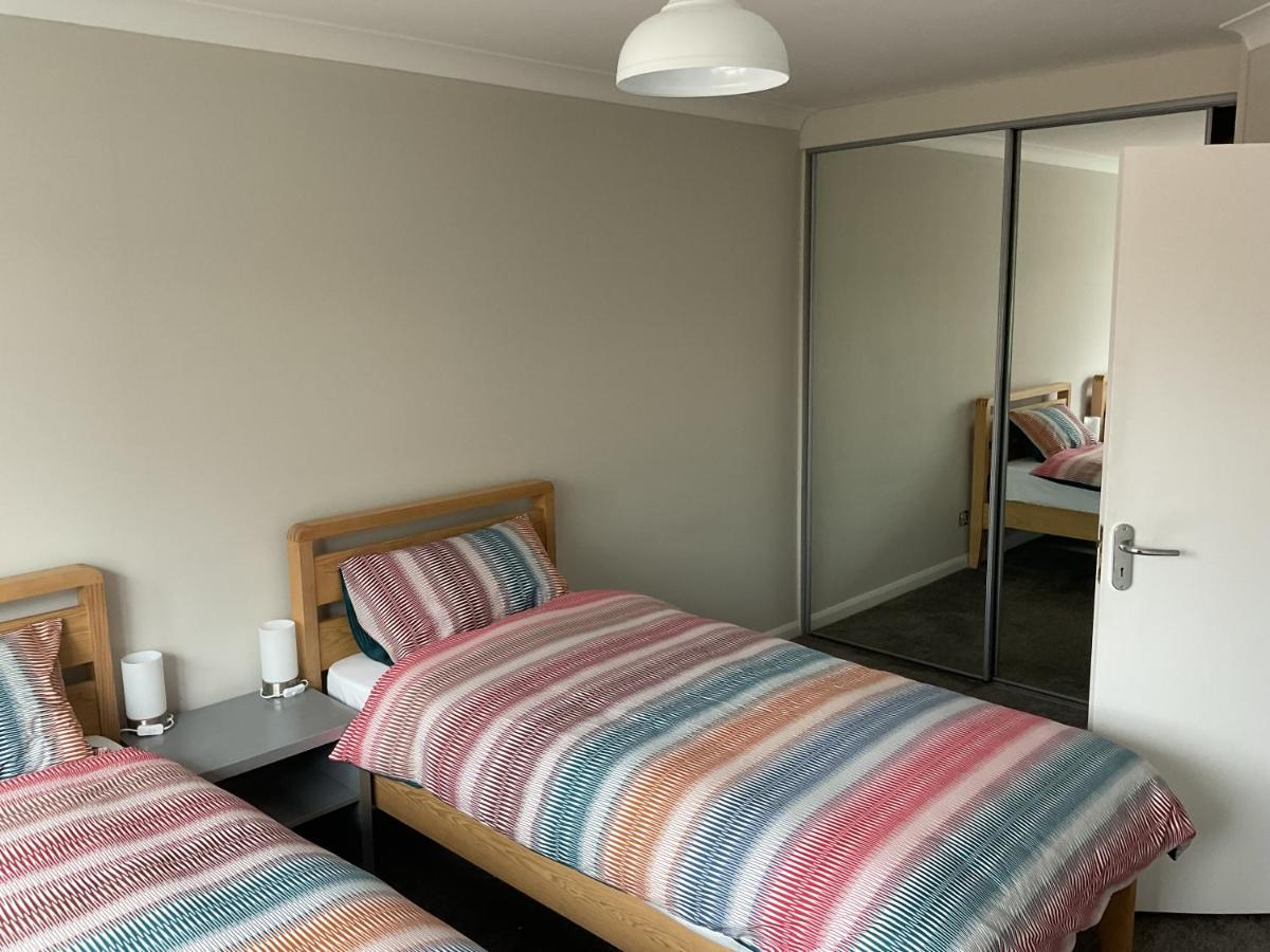 Large 2-Bedroom Maisonette With Free Parking Twickenham Esterno foto